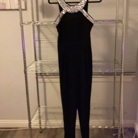 VENUS - Picture 2 of 2